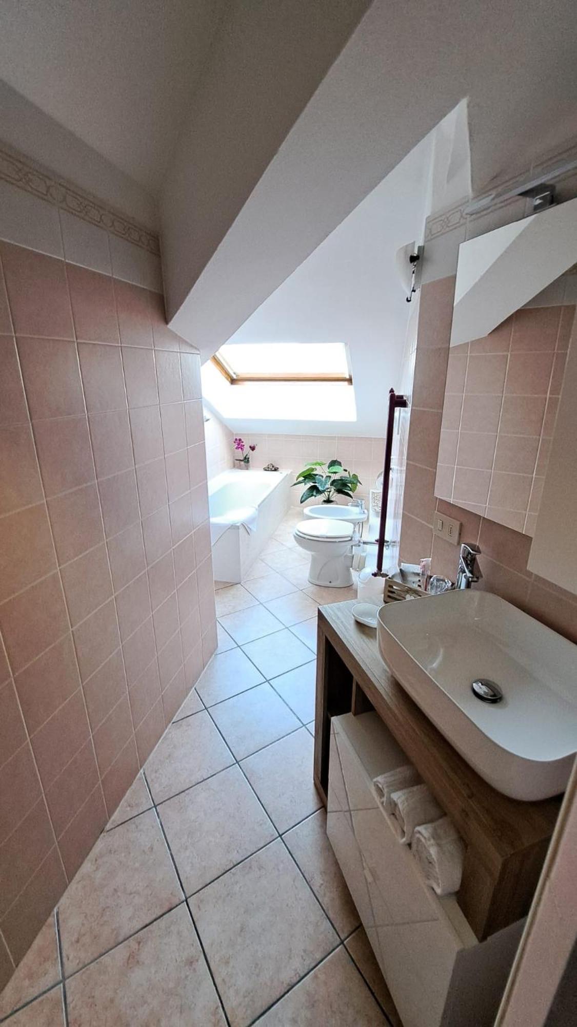 Casa Paola - Stazione 400 Mt - Free Wifi Apartment Arcore Exterior photo